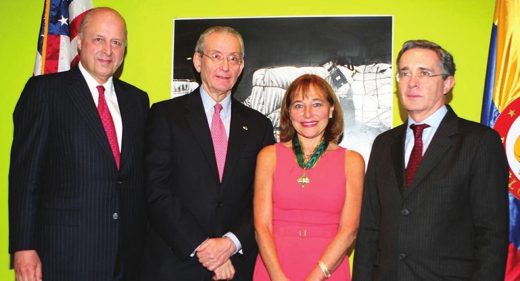Colombian President Álvaro Uribe Visits the Americas Society Gallery September 22, 2009 On September 22