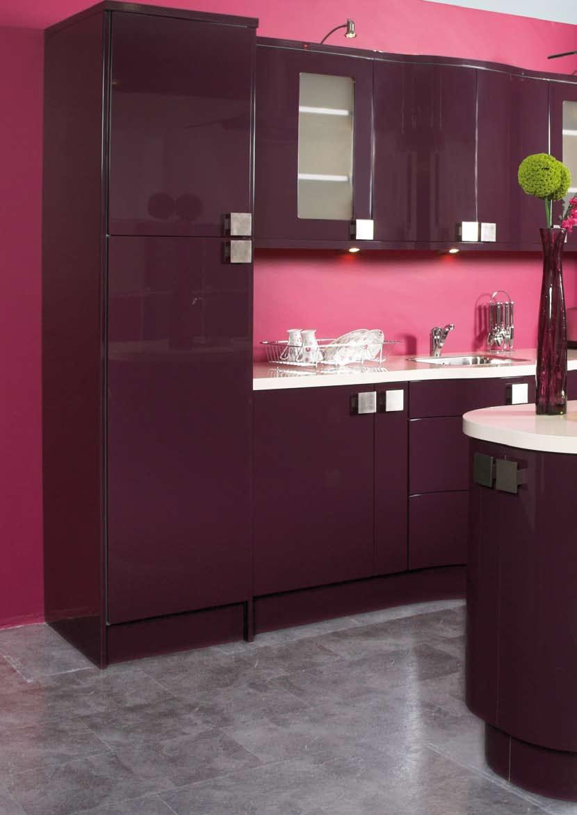 Design: Tipp 98 Colour: Aubergine High Gloss Other Features: U Shape doors, S