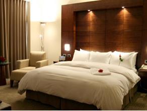 Accommodations SWISSOTEL, QUITO Swissôtel offers elegant accommodation in Quito s affluent commercial and residential district.