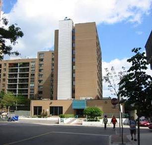 3 Accommodation in Residences There are two Ryerson University residences available to students during the summer months: The International Living & Learning Centre (ILLC) and Pitman Hall.