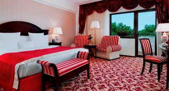 ACCOMODATION Total number of rooms: 114 Hilton Guestrooms king size bed: 67