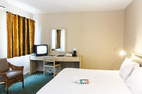 The Standard Deluxe Room comprises one double bed and en-suite bathroom with bath or bath/shower combo.