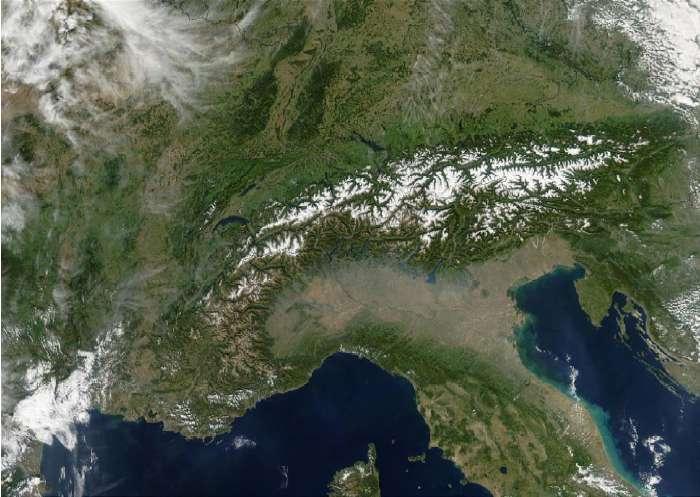 Alps Nature Inhabitants: 14 million Territory: 190 600 km 2 120 million