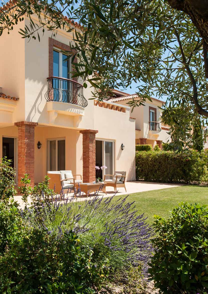 LINKED VILLAS AT PARQUE MIRADOURO Inspired by traditional Portuguese architecture, Parque Miradouro is ideally situated in the heart of the resort, in Miradouro Village.