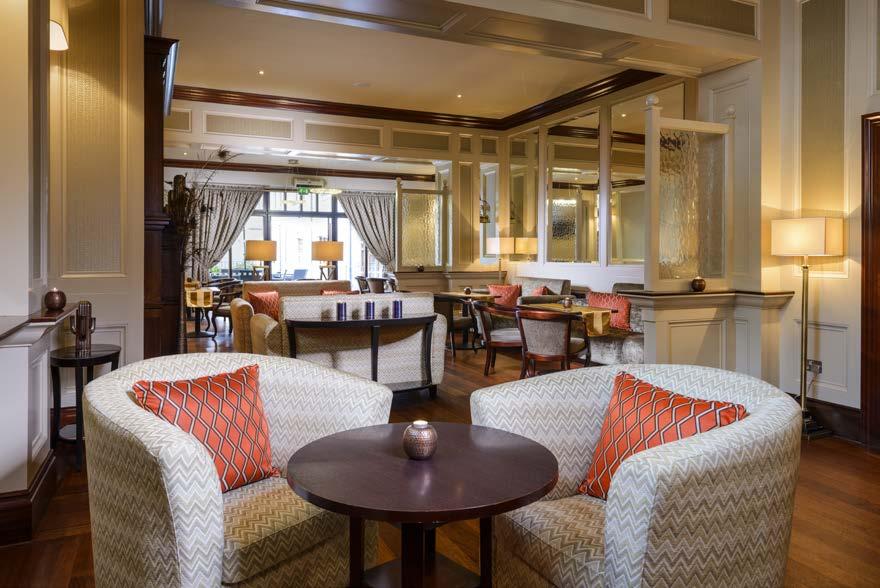 Muckross Park Hotel offers a number of dining options such as the Yew Tree Restaurant, Blue Pool Private Restaurant, Bourne Vincent Private Dining Room, the Monk s Lounge and our exquisite Ballrooms.
