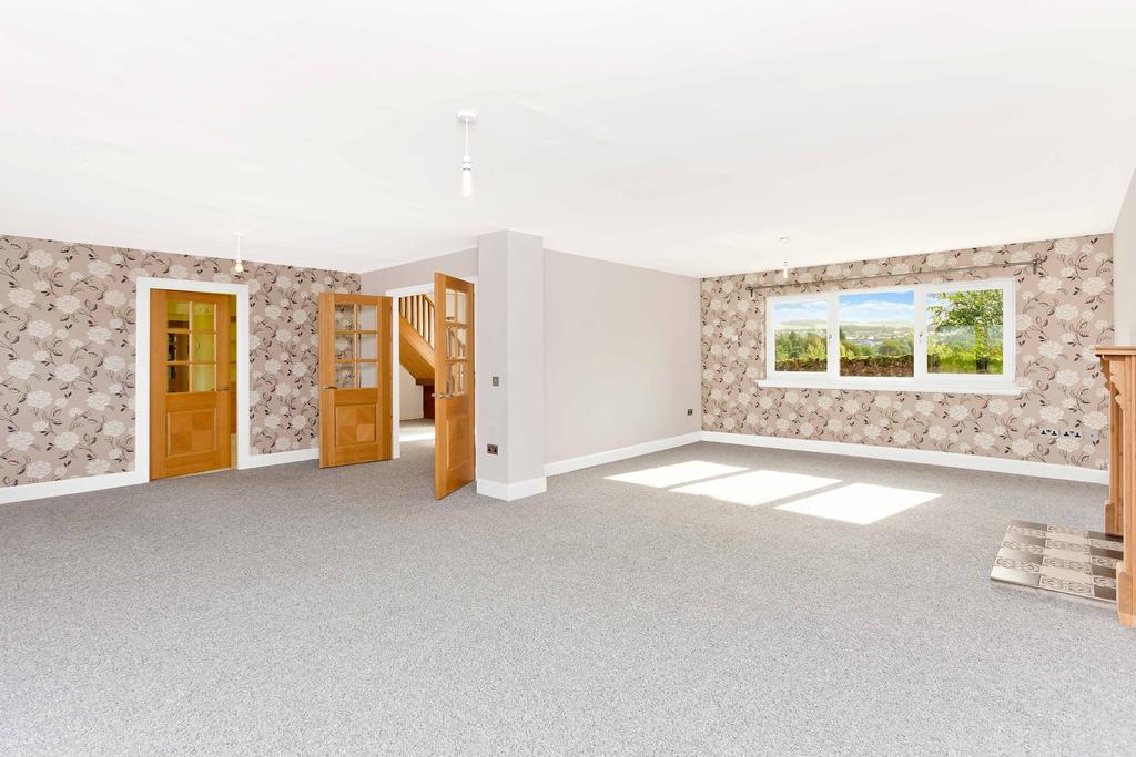 The subjects for sale comprise a recently constructed high specification Detached Villa which features quality fittings and oak finishes throughout The