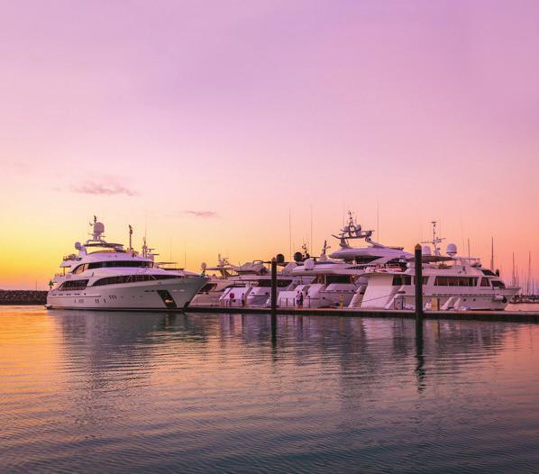 TURQUOISE WATERS, SUPERYACHTS AND COCKTAILS AT SUNSET... THAT S THE BUSINESS. There are business conferences... and then there are business conferences in paradise.