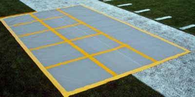 protect a small section of your field while organizing your team. Huddle Zone is A made of industrial matrix fabric with a 3 square for each player.