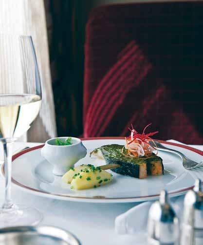 Seven Seas Navigator in St. Lucia Compass Rose serves breakfast, lunch, and dinner and features an exceptional variety of Continental cuisine. Raise a Toast!