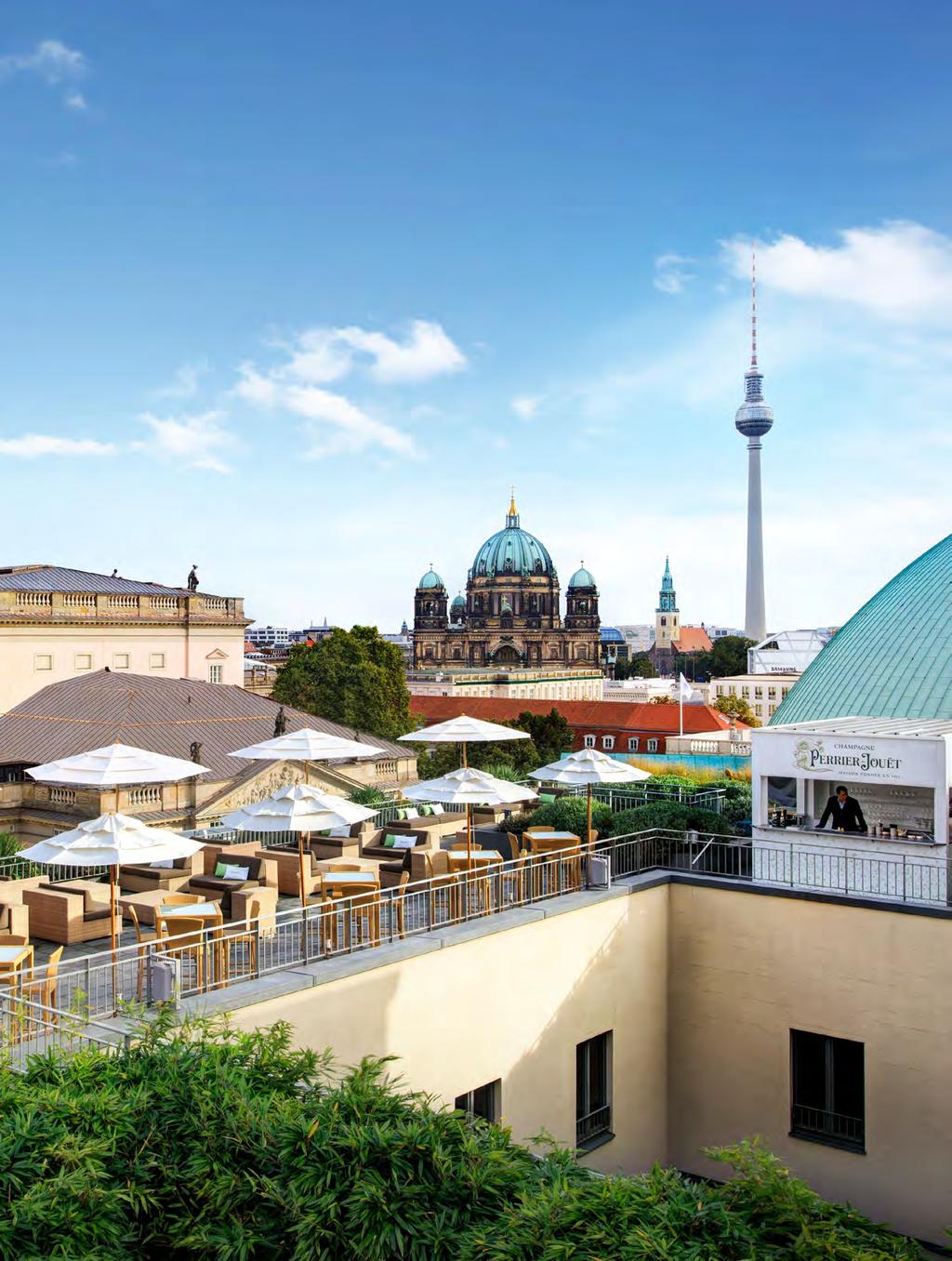 An elegant outpost in the centre of up-all-night Berlin. A relaxed hideaway in the animated Mitte District. A grand bank on Bebelplatz transformed into an intimate, artistic hotel: Hotel de Rome.