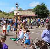 YOUR GUIDE TO MIDSOMER NORTON FAYRE HIGH ST RACKVERNAL RD COMMUNITY STALLS St Chad s