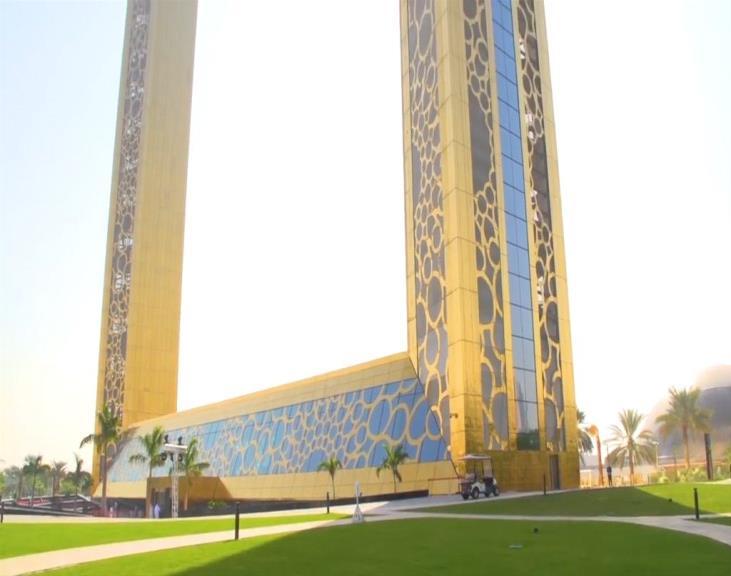 Placed adjacent to Star Gate in Zabeel Park, this rectangular structure is made up of two vertical towers of 150 meters high and 93 meters wide, which are further linked by a