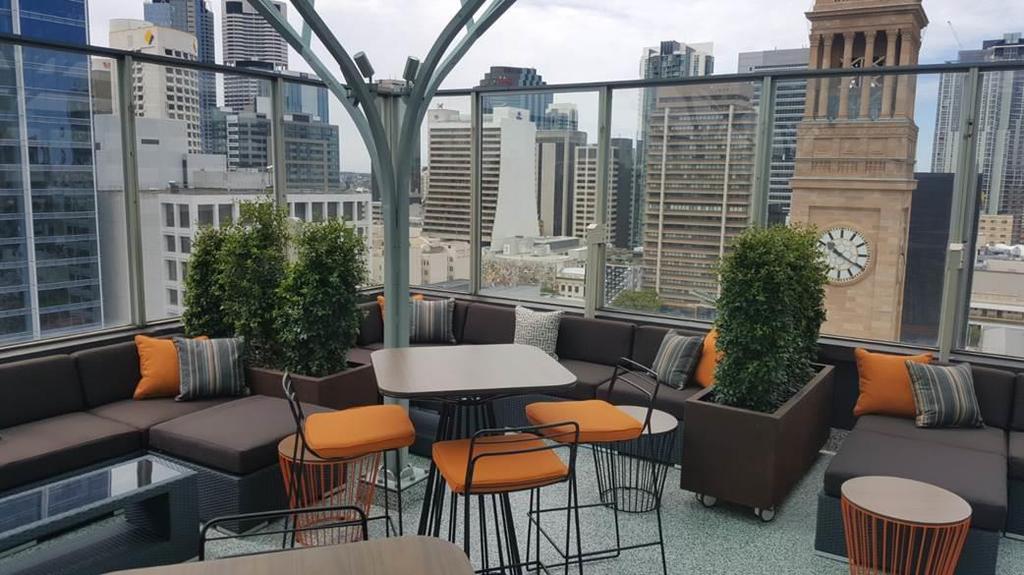 Pullman and Mercure Brisbane King George Square Sixteen Antlers Previously an under-utilised space which was used to hold private events, the rooftop of the hotel