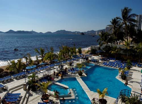 Price per person Cost in Mexican currency Approximate cost in USD Single room 1,395.00* 120 US Double room 945.00* 80 US Triple room 855.00* 68 US www.hotelcopacabana.