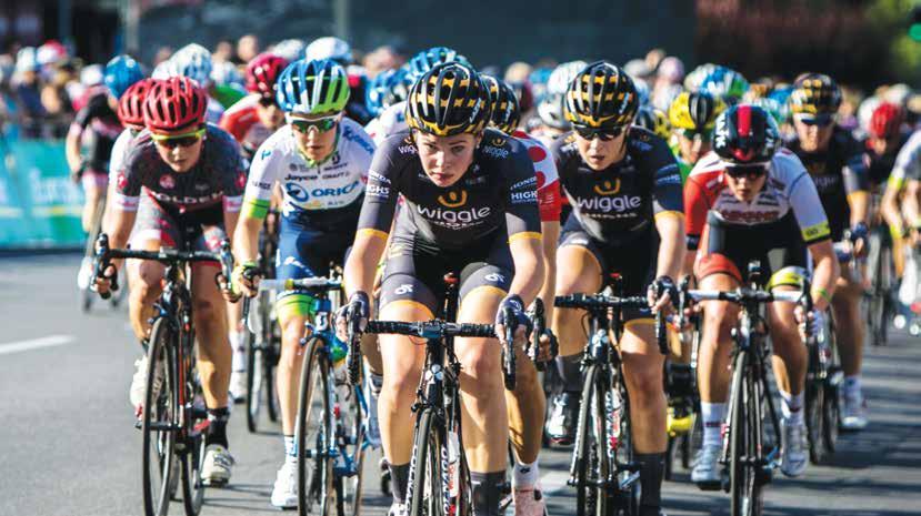 SANTOS WOMEN S TOUR 14-17 JANUARY 2017 The Santos Women s Tour returned bigger and better in 2016 as a race with international status granted by world cycling s governing body, the UCI.