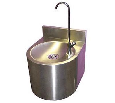 Wall Mounted Shrouded Bottle Filling Station Product Code DFWHS-CF The shrouded bottle filler is manufactured from 1.6mm thick satin polished stainless steel for durability and vandal resistance.
