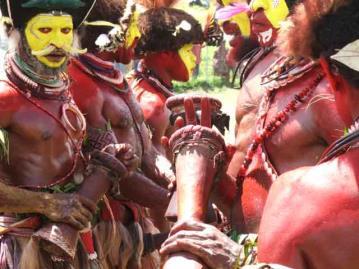 informative displays of highlands artifacts, traditional dress and customs, and the Goroka handicrafts market where a variety of cultural artifacts and made-for-sale arts and crafts are displayed for