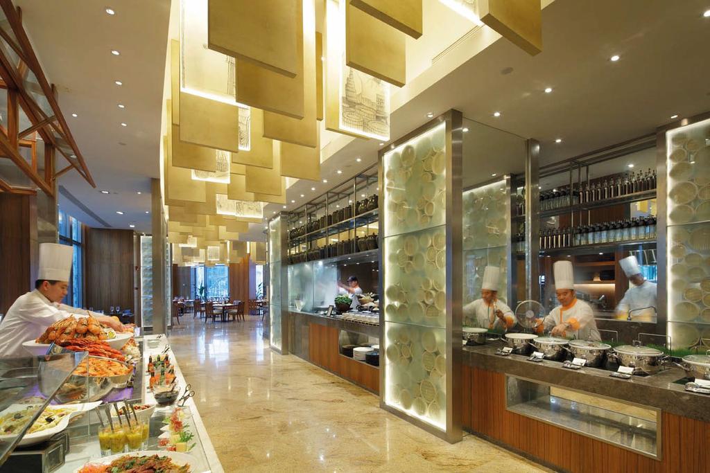 RESTAURANTS & BAR JING All Day Dining room JING is characterised by seven island kitchens where top chefs create an array of global cuisines, including Indian, Middle Eastern,