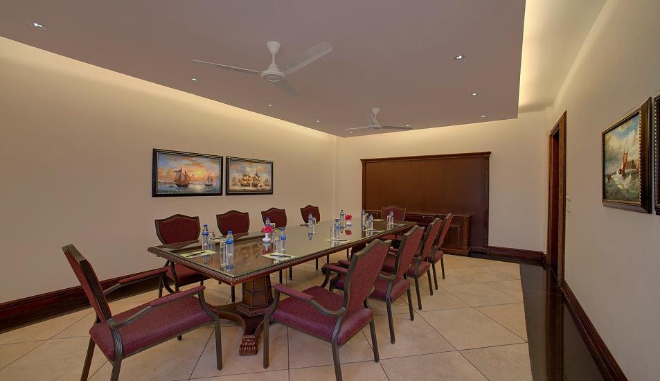 Board Room Customized facilities for planning a workshop, a management seminar, marketing or training session State-of-the-art communication systems and presentation facilities.