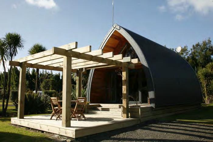 HOT WATER BEACH TOP 10 HOLIDAY PARK Accommodation for every client and budget: Deluxe Villas, cabins,