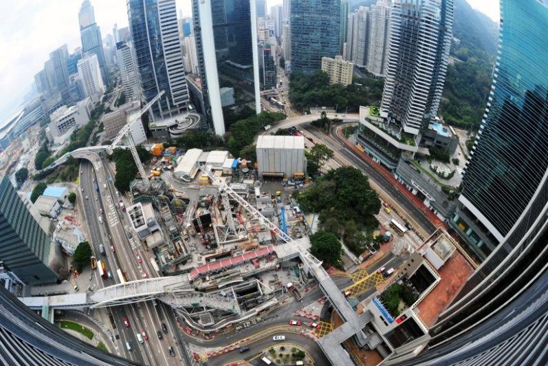 MTR Owned Projects Progress Achieved At Admiralty Station extension Underpinning excavation works were substantially complete Construction of the concrete structure of the station box was