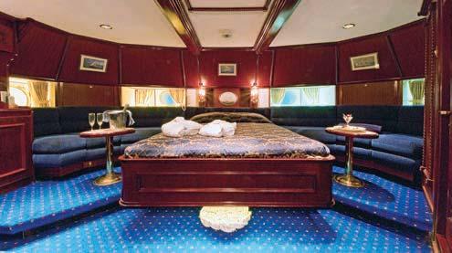 OWNERS CABIN - CLIPPER DECK Deluxe outside cabin (no private verandah), double bed, separate sitting area, minibar, marble