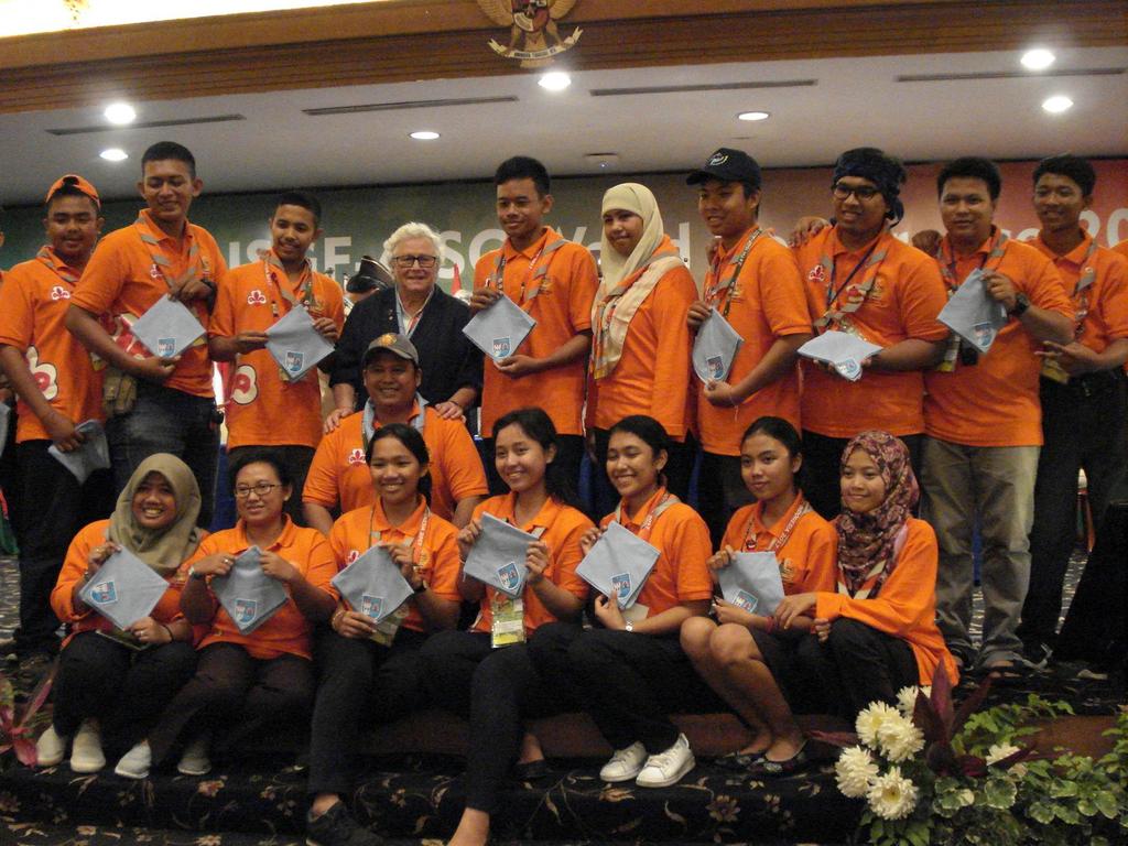 Very helpful team of volunteer Indonesian