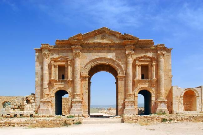Detailed Itinerary Few countries are as richly blessed as the small desert kingdom of Jordan, with its magnificent archaeological remains and breath-taking desert and mountain scenery.