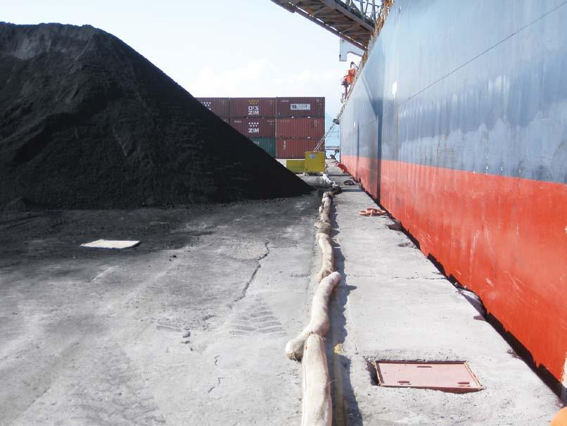 The load of petcoke was discharged with no dust or spillage, with the containers providing the added safety buffer.