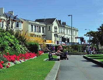 Dawlish is well located, with the station offering easy access to Exeter, Newton Abbot and Torquay. It is centrally located, just 10 miles from Exeter & 10 miles from Torquay. Zealand by a local man.