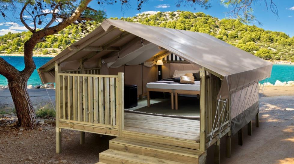 MINI LODGE - 50 tents - 13 m2 + 6 m2 terrace - up to 2 persons - air conditioning - complimentary