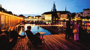32 *Best of Switzerland 8 Days (C)* Day I 08 Check out and proceed to the airport for your flight.