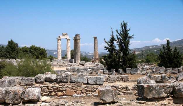 large parts of the ancient city, and recent excavations conducted by the Greek Ministry of Culture have brought important new facets of antiquity to