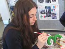 Year 10 Visual Art Students In semester 2 of this year the year 10 Visual Art students designed and created flower pot sculptures