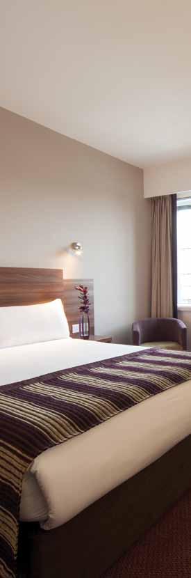Jurys Inn 80 Jamaica Street, Glasgow, G1 4QG Newly refurbished Jurys Inn Glasgow offers 321 stylish air-conditioned bedrooms with large comfortable beds, generous workspace, WI-FI, tea/coffee making