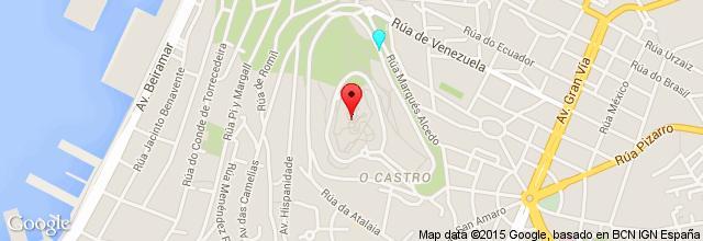A few meters away from this place you will find Parque do Castro and Fortaleza de El Castro.