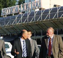 foto BOBO Janez Janša, predsednik vlade RS, in Dimitrij Rupel, slovenski zunanji minister, pred odhodom na dvodnevno