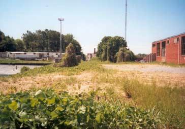 Reynoldstown commercial district, Lang Carson Community Center Looking south from
