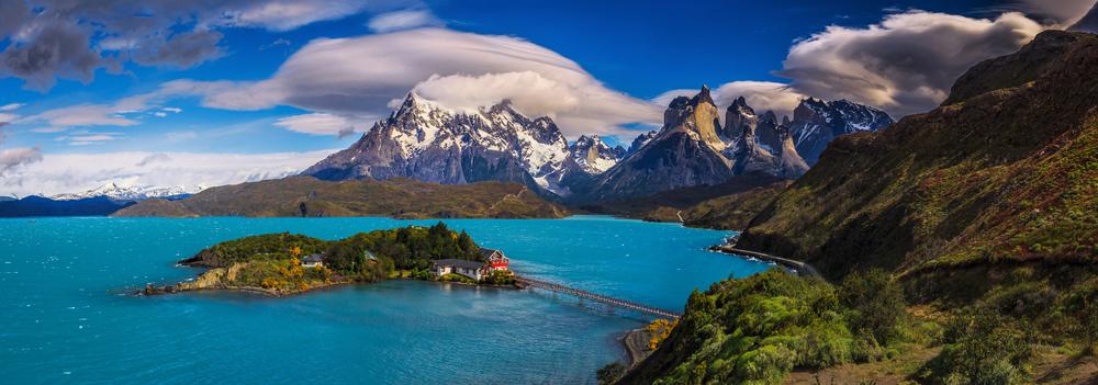 INTRODUCTION This 11-day itinerary will let you experience spectacular Patagonia with its one of a kind nature, wildlife and stunning views, on land as
