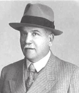 председника трговац Милутин Милојковић Дроња, који је ту дужност обављао до 1941. године. 37 Од 1921. до 1929. године велики жупан пожаревачке Области био је Коста Јанковић.