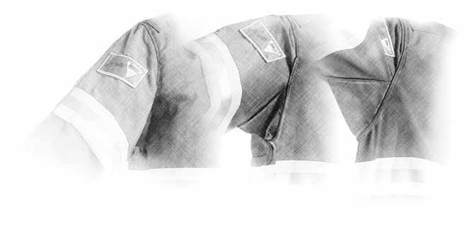 Football-shaped bellows are located in the armpits of the coat between the shoulder seam and torso on all three layers (outer shell, moisture barrier and thermal barrier).