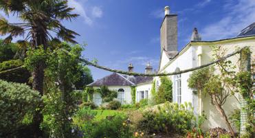 Colonsay Guided Tour Islay Lunch Sail Colonsay House Gardens, Colonsay Enjoy a freshly prepared meal from our Mariners menu Your friendly guide is on hand to help you discover the highlights of