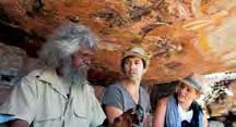 A traditional Aboriginal guide will show you excellent examples of rock art on Injalak Hill (Long Tom Dreaming), this area has some of the best rock art examples in Western Arnhem Land and some say