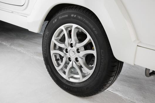 Exclusive design Scorpion alloy wheels 06.