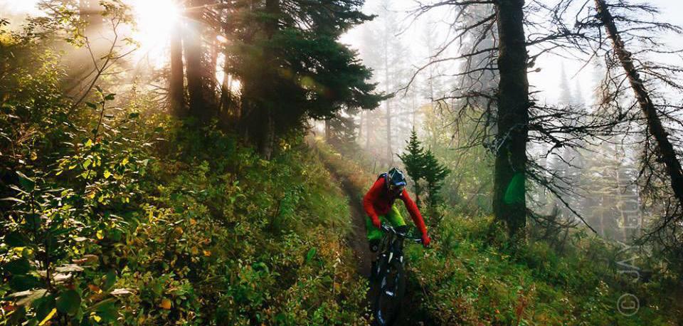 EXPLORING BY BICYCLE MOUNTAIN BIKING IN JACKSON HOLE MAY END OF OCTOBER Escape the crowds and go for solitude with speed on your guided or unguided mountain bike tour.
