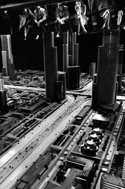 Počeci 1939. - Svjetski sajam u New Yorku FUTURAMA vizija svijeta za 20 godina unaprijed (1960.
