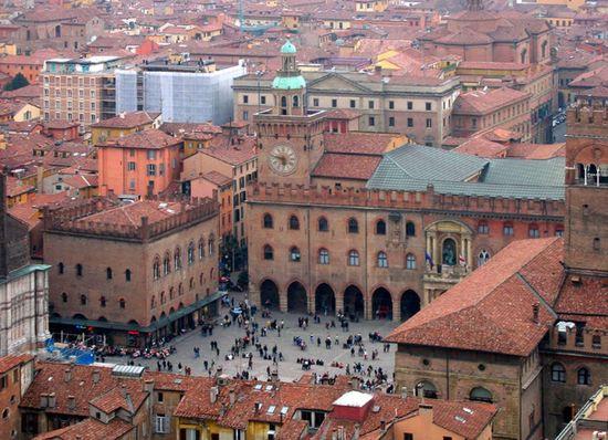 centre of Bologna, in a magnificent and aptly restored late 19th-century