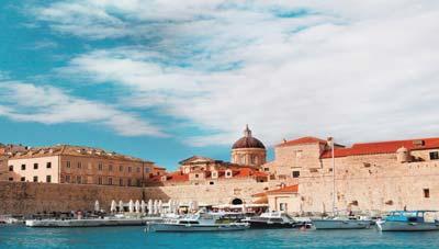 A sightseeing tour of Hvar town shows you the first public theatre in Europe (older than Shakespeare s theatre in the UK) and many more historical sights.