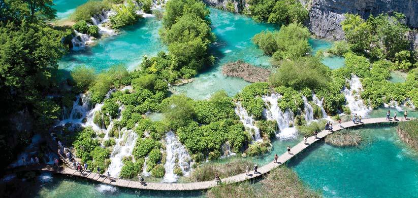 After the city tour, drive to Plitvice and tour the Plitvice Lakes National Park on the UNESCO s List of World Natural Heritage.