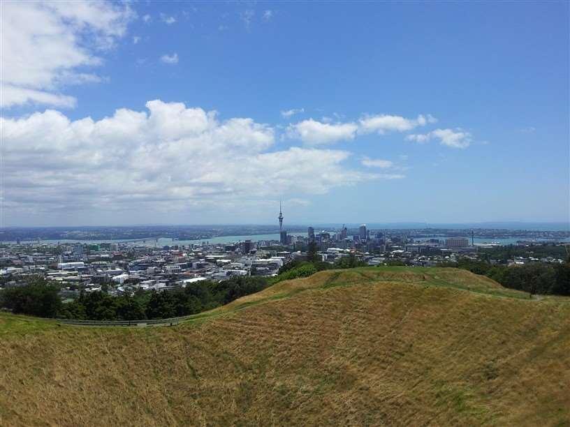 14 & 15 January: In Auckland (1/2) A view from Mount